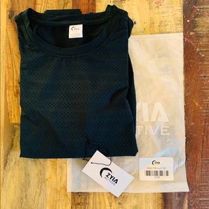 ZYIA Black Chill Long Sleeve T